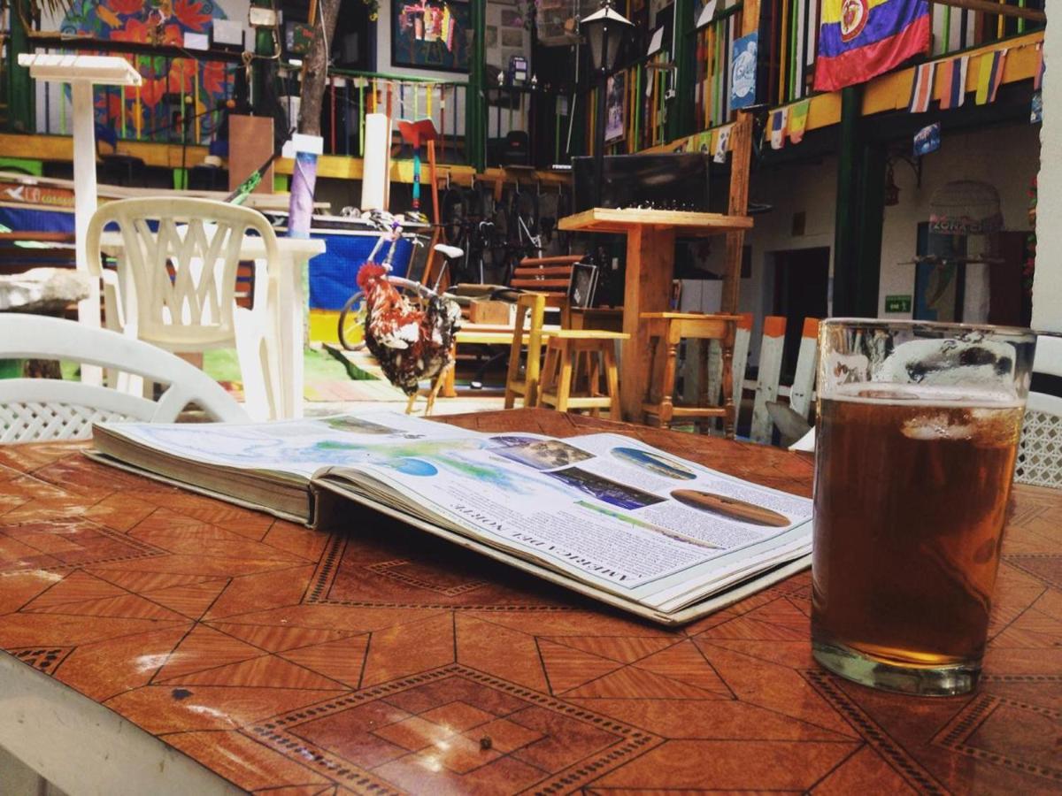 Hostal Gastro Bar Casa Colibri Bogotá Zewnętrze zdjęcie