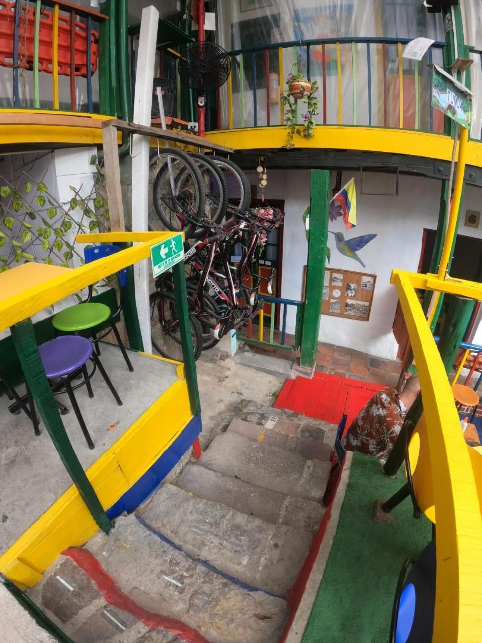 Hostal Gastro Bar Casa Colibri Bogotá Zewnętrze zdjęcie